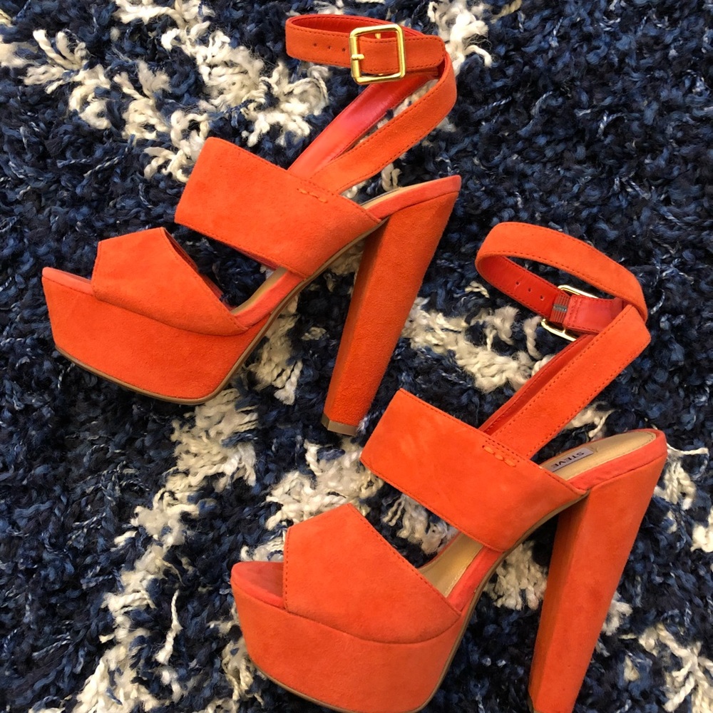 Steve Madden Dezzzy Heels Size 6.5